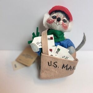 Annalee Dolls 1991 Christmas Mail Carrier Mouse Felt Figurine 6 Inch Vintage USA